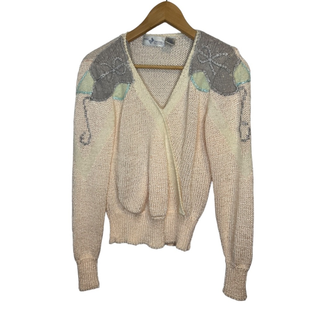 Vintage Pink  Knit Sweater Size Medium Embroidered